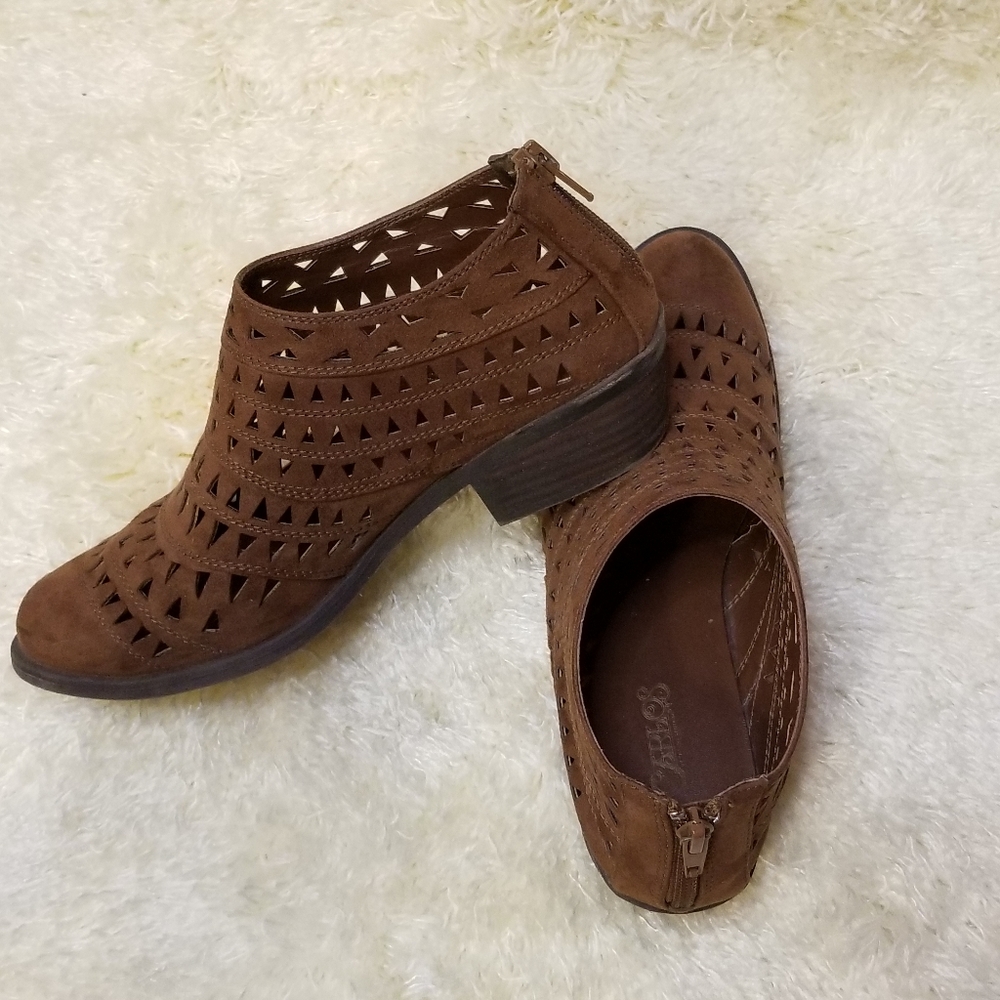 Carlos by Carlos Santana Ankle Brown Boots